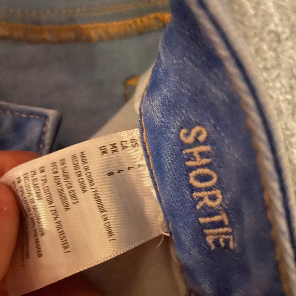 American Eagle Outfitters Shortie Jeans